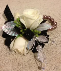 Tips for choosing prom flowers