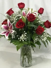 9 roses and 2 lilies