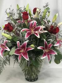 6 roses and 8 stargazer lilies